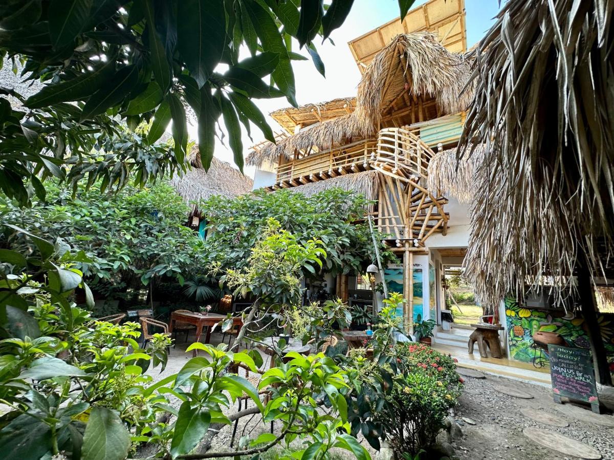 Bella Flor Hostel Palomino Exterior foto