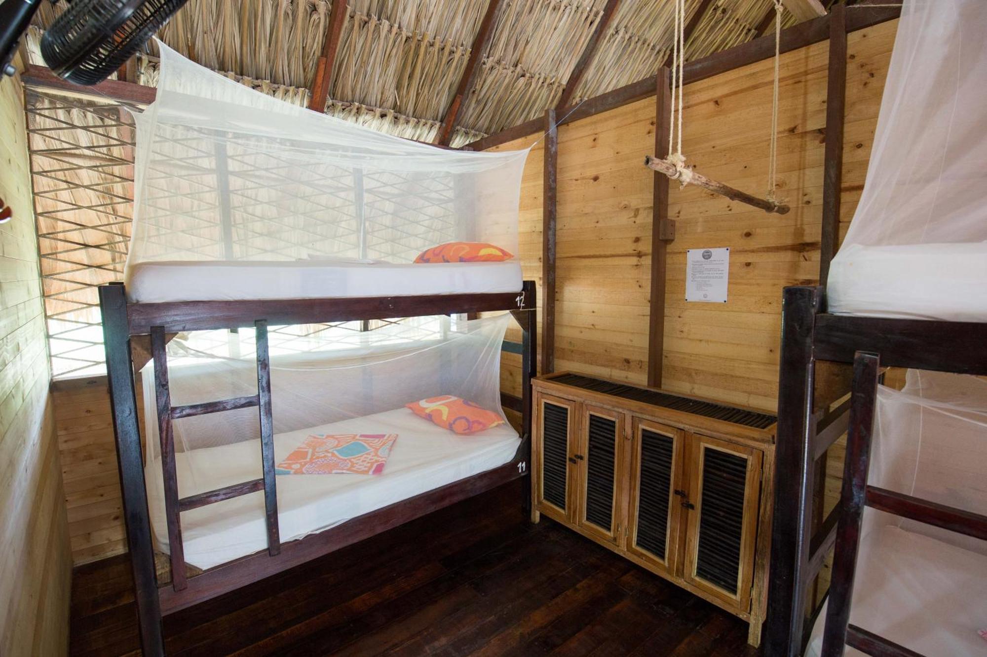 Bella Flor Hostel Palomino Exterior foto